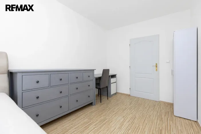 Prodej bytu 3+1, Hradec Králové - Pražské Předměstí, Baarova, 77 m2