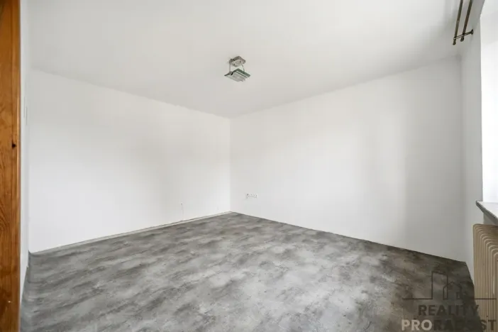 Prodej bytu 1+1, Rybitví, Činžovních domů, 30 m2