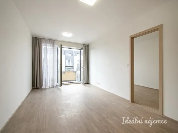 Pronájem bytu 2+kk, Praha - Třebonice, Do zahrádek I, 51 m2