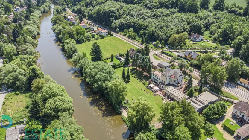 Prodej ubytování, Chocerady - Samechov, 1430 m2