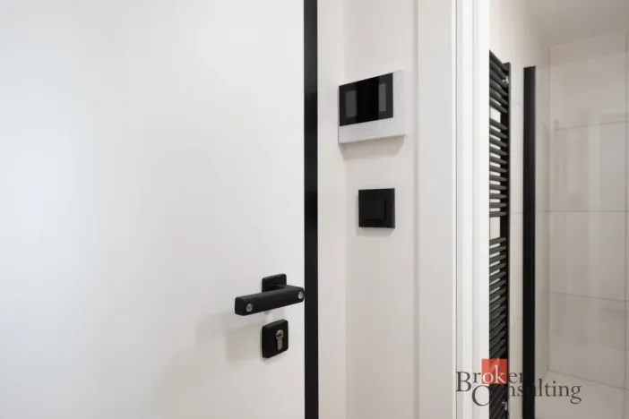 Pronájem bytu 1+kk, Praha - Vršovice, Krymská, 25 m2