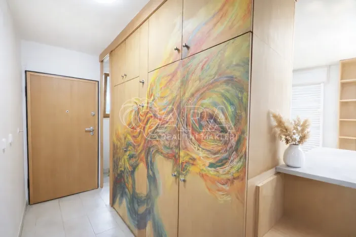 Pronájem bytu 1+kk, Praha, Školská, 30 m2