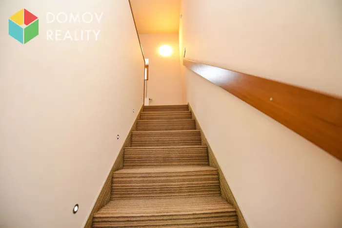 Pronájem bytu 2+kk, Králův Dvůr, Obchodní, 42 m2