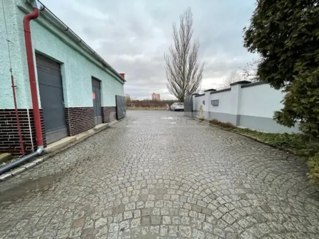 Pronájem kanceláře, Plzeň - Jižní Předměstí, Goldscheiderova, 60 m2