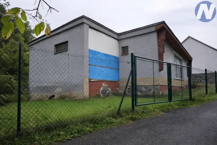 Prodej obchodního prostoru, Bošice, 99 m2
