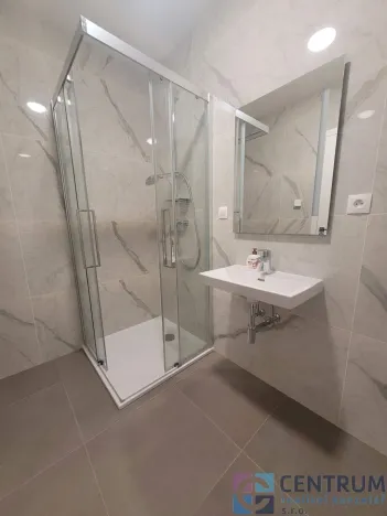 Pronájem bytu 2+kk, Liberec - Liberec V-Kristiánov, 8. března, 60 m2