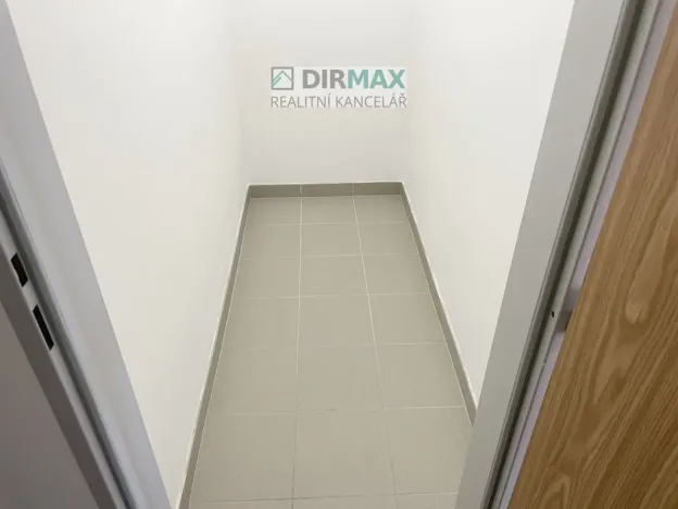 Pronájem bytu 1+kk, Plzeň - Jižní Předměstí, Goldscheiderova, 39 m2