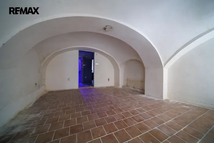 Prodej obchodního prostoru, Cheb, Cechovní, 158 m2