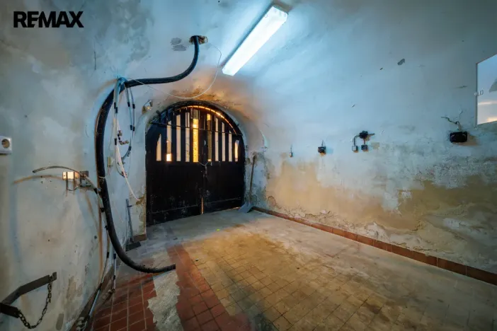 Prodej obchodního prostoru, Cheb, Cechovní, 253 m2