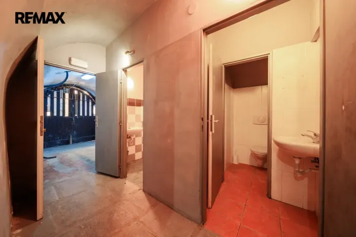 Prodej obchodního prostoru, Cheb, Cechovní, 253 m2