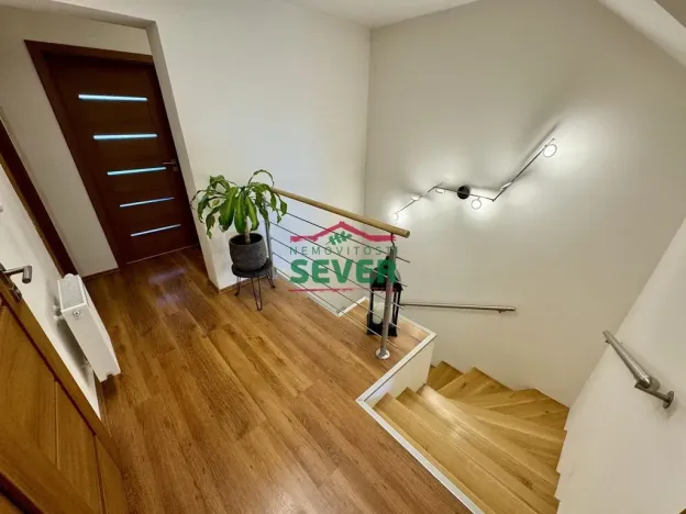 Prodej rodinného domu, Praha - Újezd nad Lesy, Novosibřinská, 220 m2