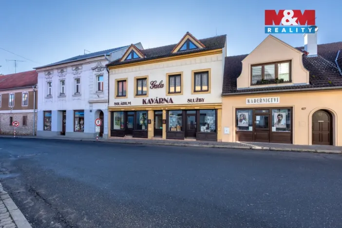 Prodej obchodního prostoru, Postoloprty, Marxovo náměstí, 440 m2