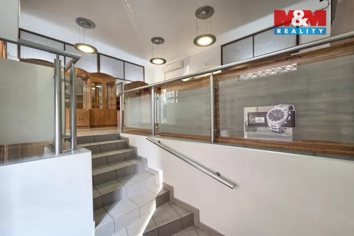 Pronájem obchodního prostoru, Karlovy Vary, Koptova, 57 m2