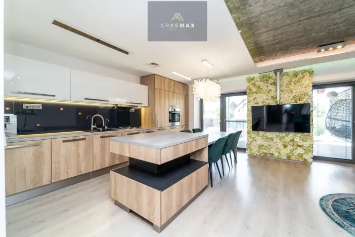 Pronájem rodinného domu, Žabeň, 410 m2