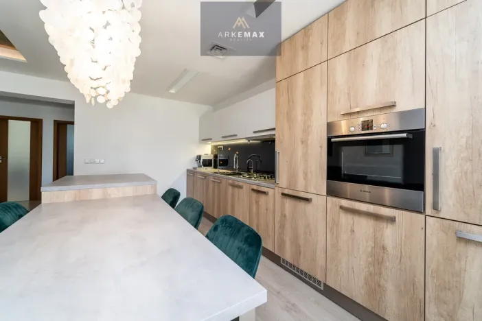 Pronájem rodinného domu, Žabeň, 410 m2