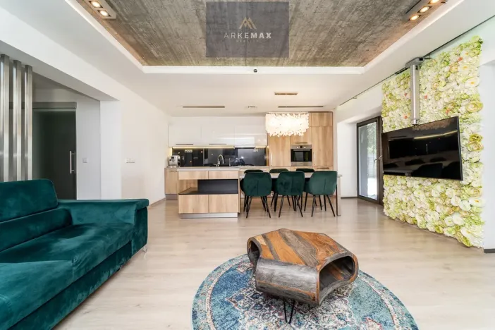 Pronájem rodinného domu, Žabeň, 410 m2