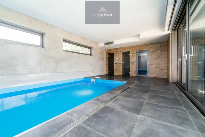 Pronájem rodinného domu, Žabeň, 410 m2