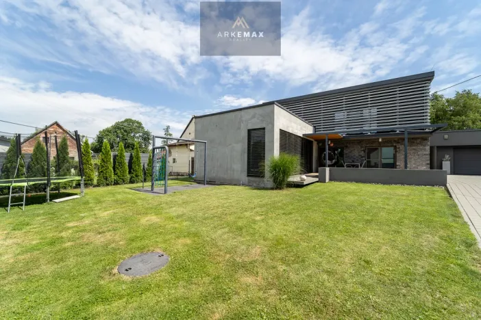 Pronájem rodinného domu, Žabeň, 410 m2