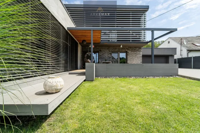 Pronájem rodinného domu, Žabeň, 410 m2