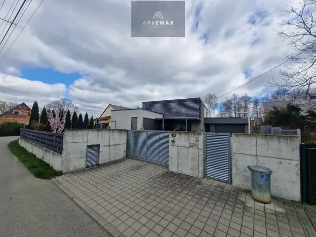 Pronájem rodinného domu, Žabeň, 410 m2