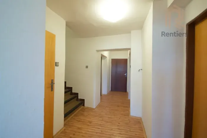 Prodej rodinného domu, Praha - Ruzyně, Kralupská, 256 m2