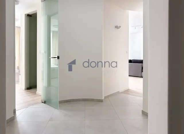 Pronájem bytu 3+kk, Praha, U Sluncové, 98 m2