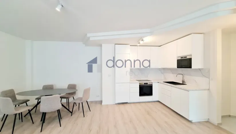Pronájem bytu 3+kk, Praha, U Sluncové, 98 m2
