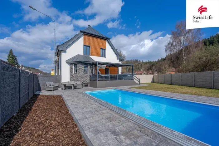 Prodej rodinného domu, Trutnov, Horská, 350 m2