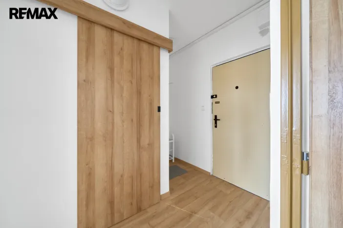 Prodej bytu 1+1, Hradec Králové - Třebeš, Pod Zámečkem, 38 m2