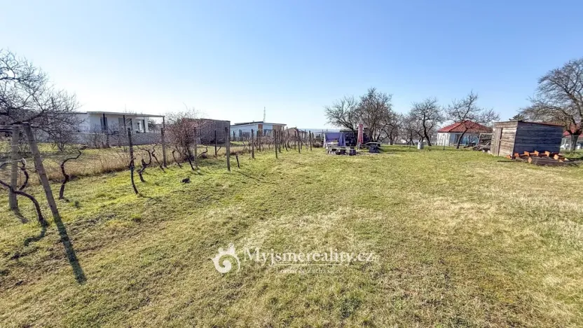Prodej zahrady, Suchohrdly, 1465 m2