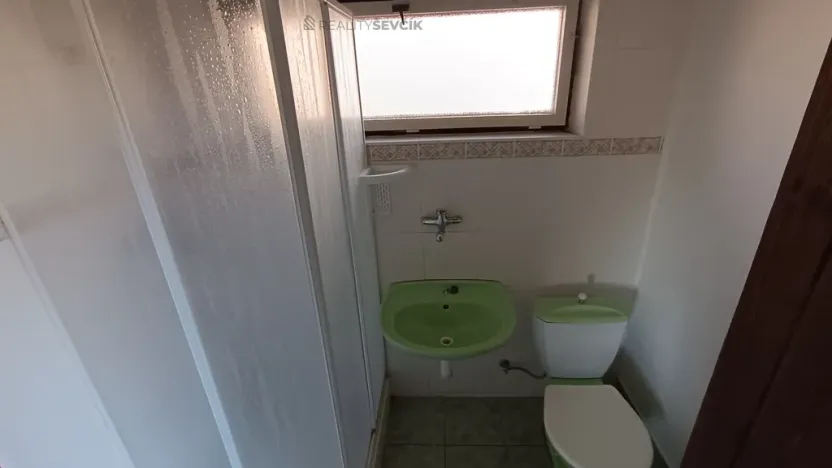 Prodej chaty, Pištín - Zálužice, 35 m2