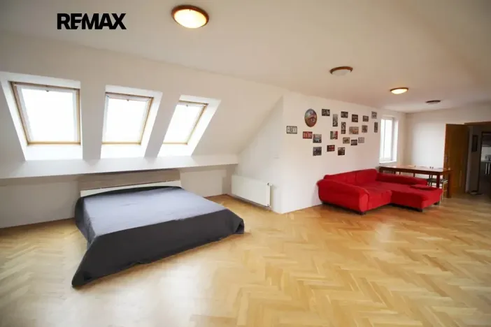 Prodej bytu 3+1, Praha - Nové Město, Lípová, 155 m2