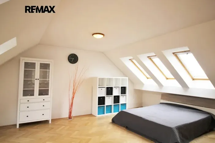 Prodej bytu 3+1, Praha - Nové Město, Lípová, 155 m2