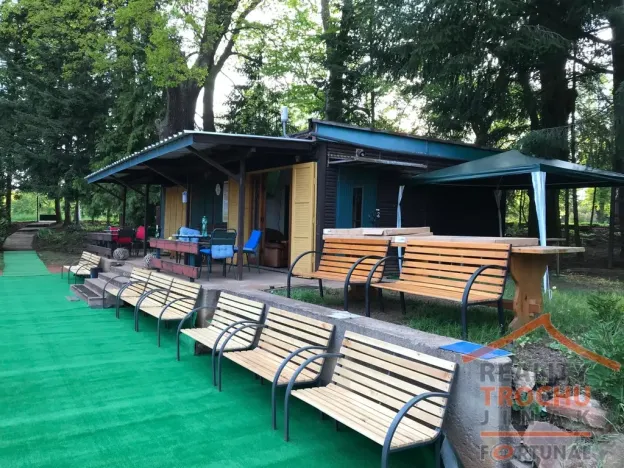 Prodej komerčního pozemku, Hradec Králové, nábřeží U Přívozu, 3021 m2