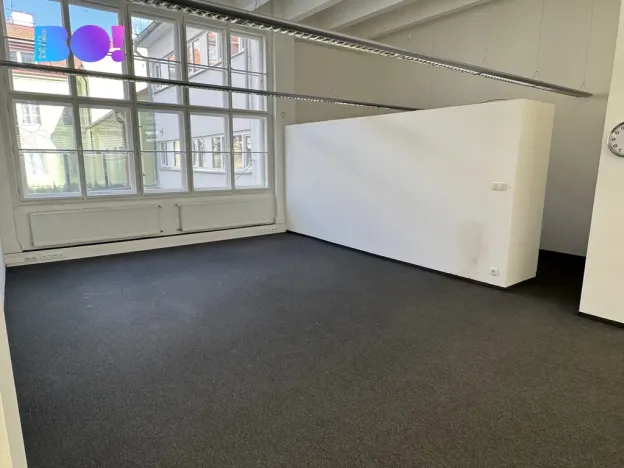 Pronájem kanceláře, Praha, Zubatého, 165 m2