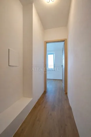 Prodej bytu 3+kk, Karlovy Vary - Drahovice, Východní, 61 m2
