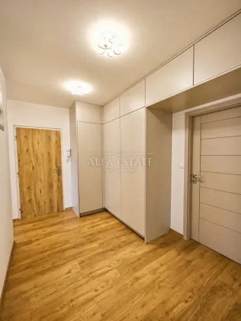 Prodej bytu 3+kk, Karlovy Vary - Drahovice, Východní, 61 m2