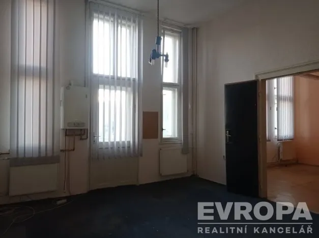 Pronájem skladu, Liberec, Hanychovská, 30 m2