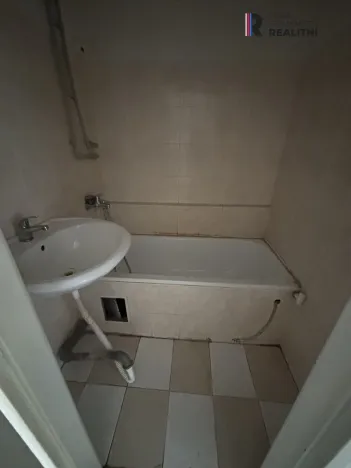 Pronájem bytu 2+1, Sokolov, U Divadla, 48 m2