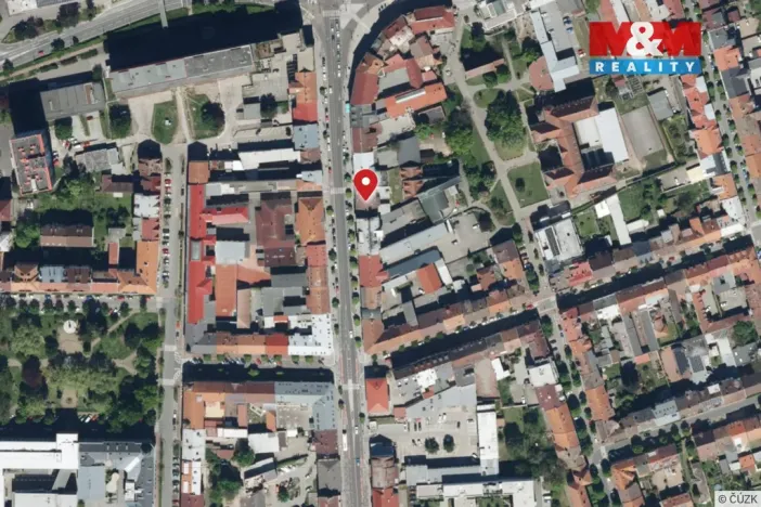 Pronájem obchodního prostoru, Pardubice - Zelené Předměstí, 17. listopadu, 12 m2