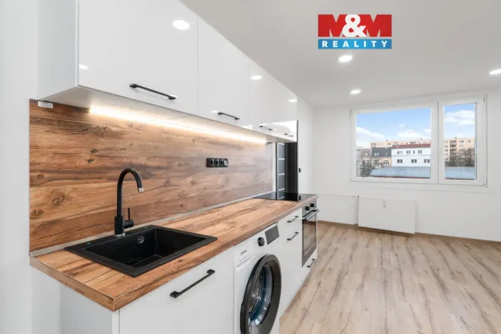 Prodej bytu 3+kk, Teplice, Antala Staška, 63 m2