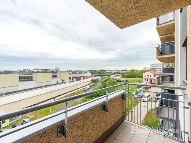 Pronájem bytu 2+kk, Praha - Třebonice, U Radosti, 51 m2