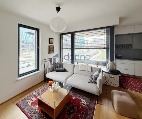 Pronájem bytu 2+kk, Praha, Kačírkova, 58 m2