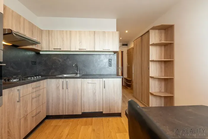 Pronájem bytu 1+1, Ostrava, Varenská, 36 m2