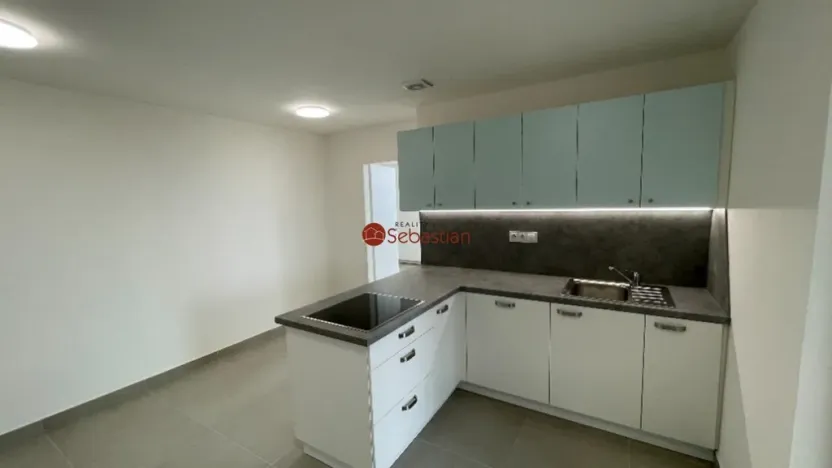 Pronájem bytu 2+1, Teplice - Trnovany, Antonína Sochora, 59 m2