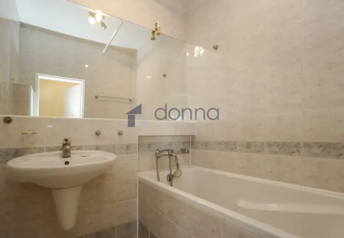 Pronájem bytu 3+1, Praha, Dubečská, 70 m2