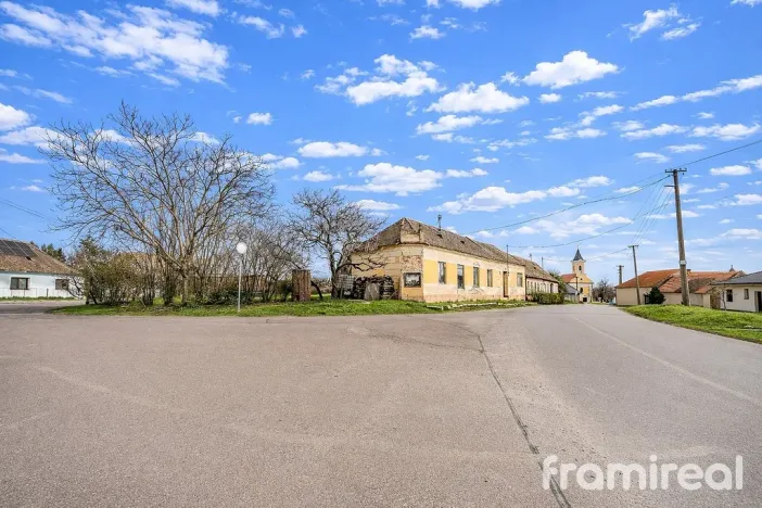 Prodej pozemku pro bydlení, Strachotice, 635 m2