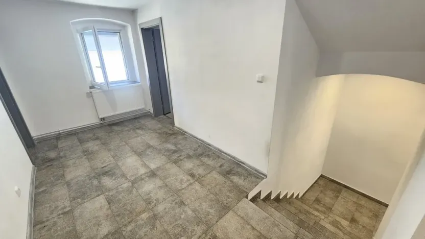 Prodej rodinného domu, Vrutice - Svařenice, 1143 m2