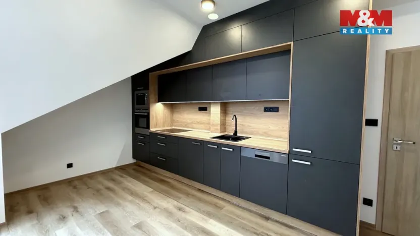 Pronájem bytu 2+kk, Louny, Pražská, 48 m2