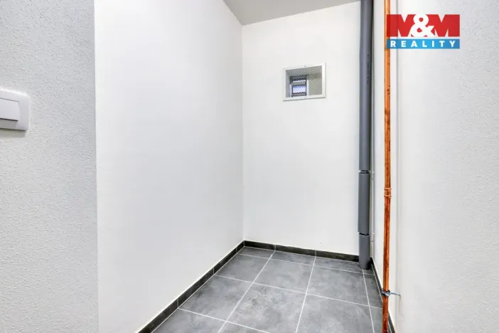 Pronájem bytu 2+kk, Dobřany, 45 m2